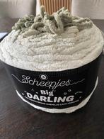 Nieuw: 2 bollen Scheepjes Big Darling wol, Ophalen of Verzenden, Nieuw, Breien of Haken, Wol of Garen