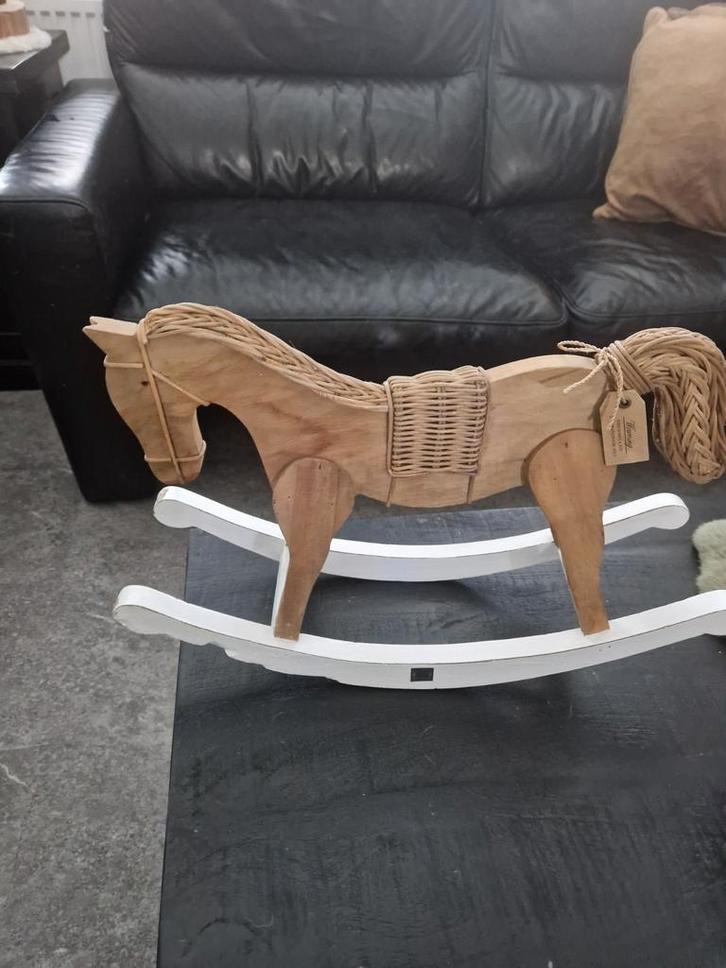 Houten Schommelpaard Riviera Maison - Zo Goed Als Nieuw, Kinderen en Baby's, Speelgoed | Knuffels en Pluche, Zo goed als nieuw