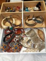 Lot vintage sieraden, Verzenden, Overige materialen, Met edelsteen