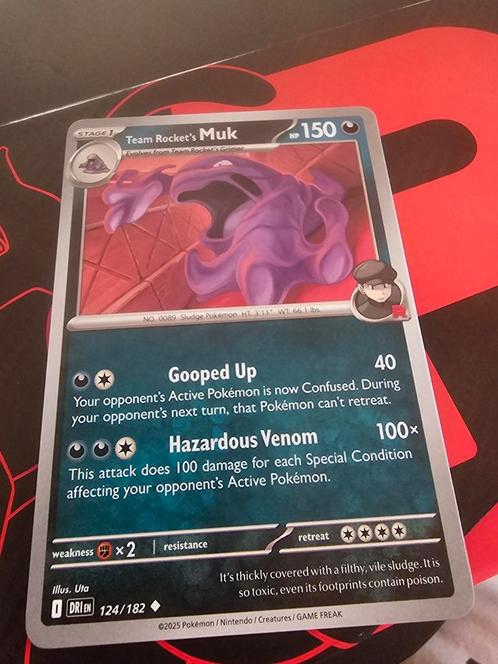Pokémon kaart - Destined Rivals - Rocket's Muk 124/182, Hobby en Vrije tijd, Verzamelkaartspellen | Pokémon, Nieuw, Losse kaart