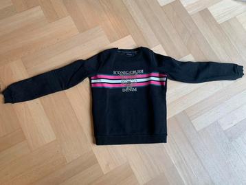 Dikke trui/swaeter Iconic Crush zwart maat 12/152 beschikbaar voor biedingen