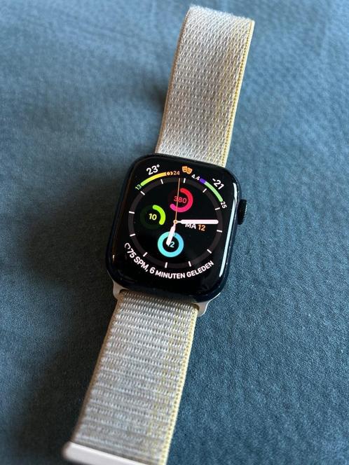 Apple Watch 8 (41mm), Sieraden, Tassen en Uiterlijk, Smartwatches, Gebruikt, iOS, Zwart, Afstand, Calorieverbanding, Conditie