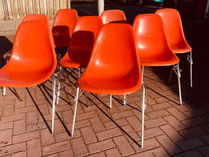 Herman Miller red orange design Eames fiberglass vintage 70, Huis en Inrichting, Stoelen, Gebruikt, Ophalen of Verzenden