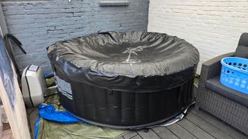Nieuwe Jacuzzi Spa met extra jacuzzi in doos en nieuwe pomp! beschikbaar voor biedingen