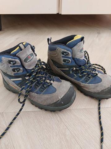 Goede kwaliteit wandelschoenen maat 32 beschikbaar voor biedingen
