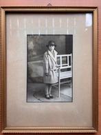 Studio foto portret meisje 28 maart 1928 - Merkelbach ?, Ophalen of Verzenden
