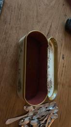 Oud bakje met lepeltjes, Antiek en Kunst, Antiek | Spiegels, Ophalen, Rechthoekig, Minder dan 50 cm