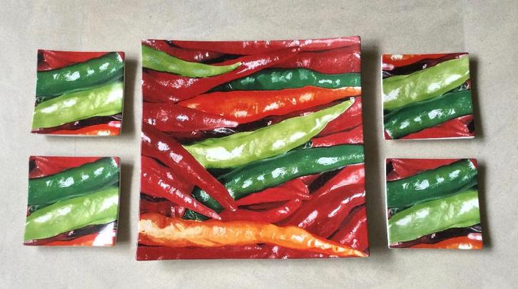 Schoonhoven keramiek 1 groot design bord + 4 kleine bordjes, Huis en Inrichting, Keuken | Servies, Zo goed als nieuw, Overige typen