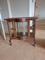 Antiek kastje van grootmoeder, Antiek en Kunst, Antiek | Meubels | Kasten, Ophalen