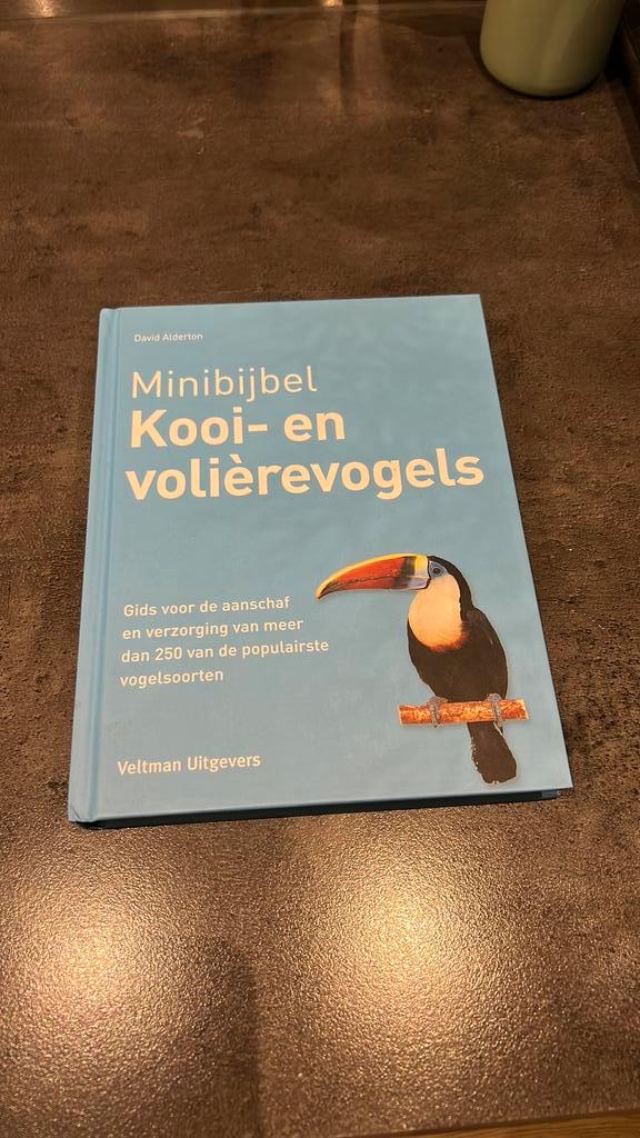 David Alderton - Kooi- en volierevogels, Boeken, Dieren en Huisdieren, Zo goed als nieuw, Vogels, Ophalen