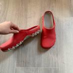 Klompen voor dames maat 39/40, Ophalen of Verzenden, Zo goed als nieuw, Rood, Overige typen
