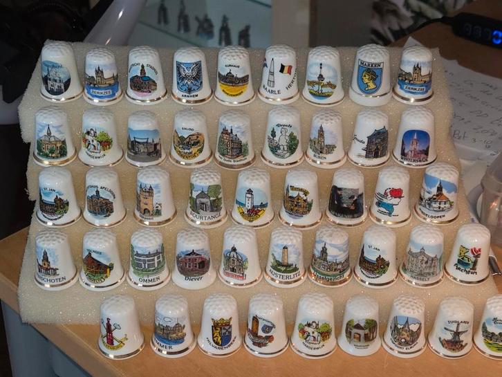 Vingerhoedjes  Plaatsen Uit Nederland Porselein  1,50 per st, Verzamelen, Vingerhoedjes, Zo goed als nieuw, Ophalen of Verzenden