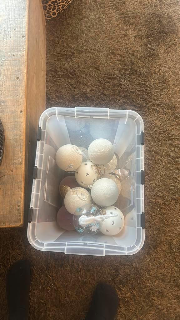 9 prachtige Riviera Maison Kerstballen. Sfeervolle Decoratie, Diversen, Kerst, Zo goed als nieuw, Ophalen of Verzenden