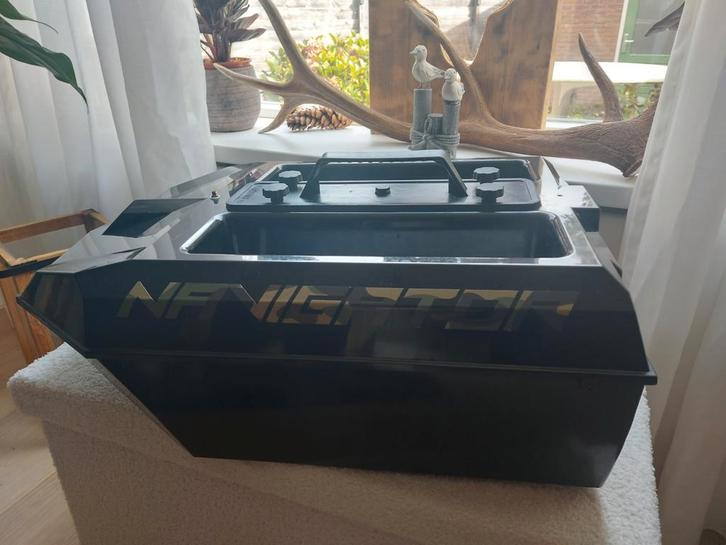 navigator voerboot met pro 5 raymarine, Watersport en Boten, Hengelsport | Karpervissen, Zo goed als nieuw, Overige typen, Ophalen of Verzenden