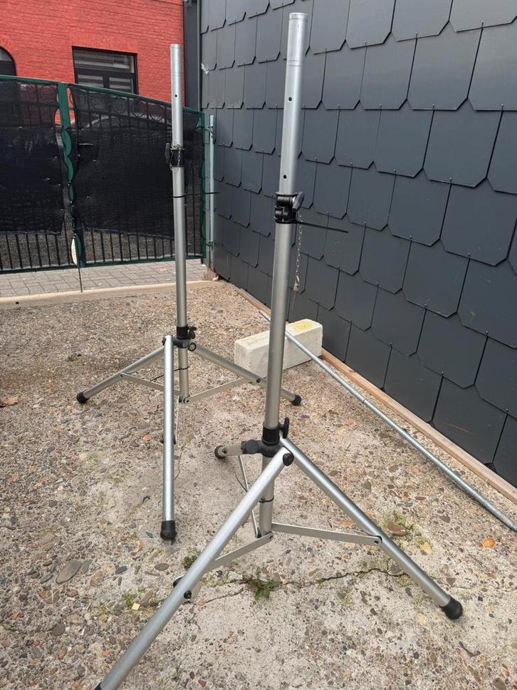 set van 2 stevige luidspreker-/lichtstatieven in aluminium, Audio, Tv en Foto, Luidsprekers, Zo goed als nieuw, Overige typen