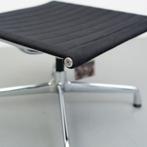 1x Vitra Eames EA 125 Hocker Zwart Hopsak - Chroom, Zo goed als nieuw, Vierkant, Metaal, 50 tot 75 cm