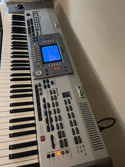 Yamaha psr-9000pro keyboard, Muziek en Instrumenten, Keyboards, Zo goed als nieuw, 76 toetsen, Yamaha, Aanslaggevoelig, Met standaard