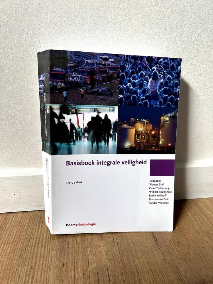 Basisboek Integrale Veiligheid | 3e druk, Boeken, Studieboeken en Cursussen, Zo goed als nieuw, HBO, Beta, Ophalen of Verzenden