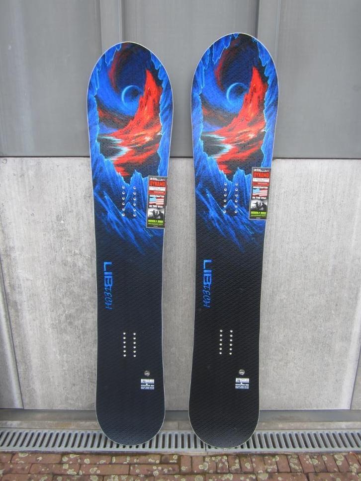 Nieuwe Lib Tech Dynamo snowboard in een 159 lengte, Sport en Fitness, Snowboarden, Nieuw, Board, Ophalen of Verzenden
