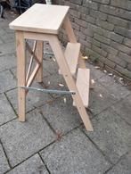 Leuk klein trappetje, Doe-het-zelf en Verbouw, Ladders en Trappen, Ophalen, Gebruikt, Trap, Opvouwbaar of Inschuifbaar