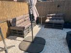 Palletbank loungeset met kussens en wielen, Tuin en Terras, Tuinsets en Loungesets, Ophalen, Gebruikt, 6 zitplaatsen, Hout