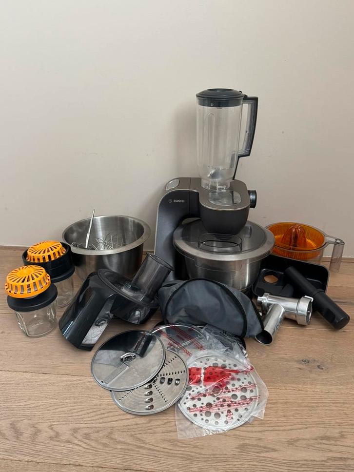 Bosch MUM5 keukenmachine + extra oa blender, foodprocessor, Witgoed en Apparatuur, Keukenmixers, Gebruikt, 3 snelheden of meer