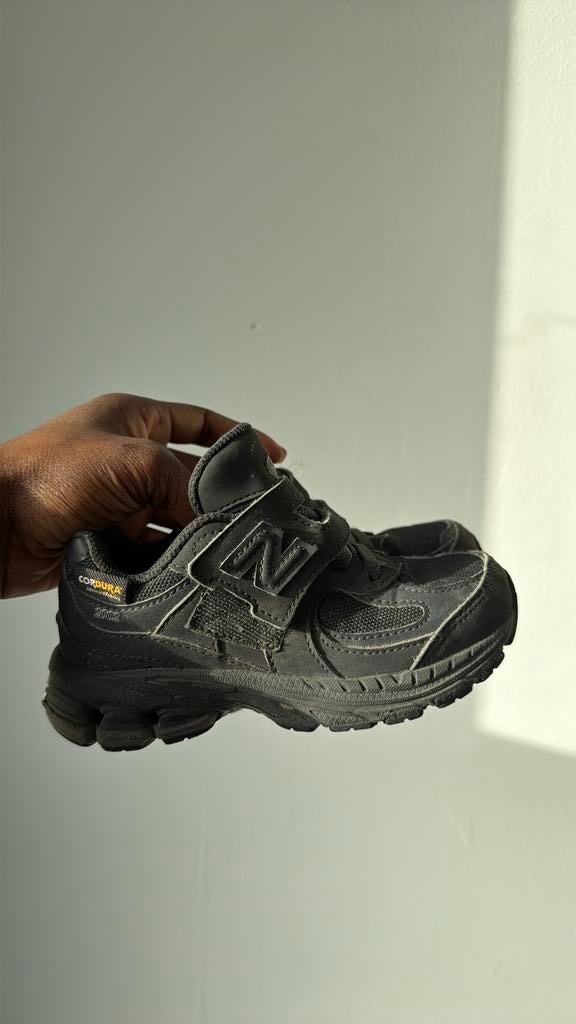 Kids new balance maat 28, Kinderen en Baby's, Kinderkleding | Schoenen en Sokken, Ophalen, Zo goed als nieuw, Jongen of Meisje