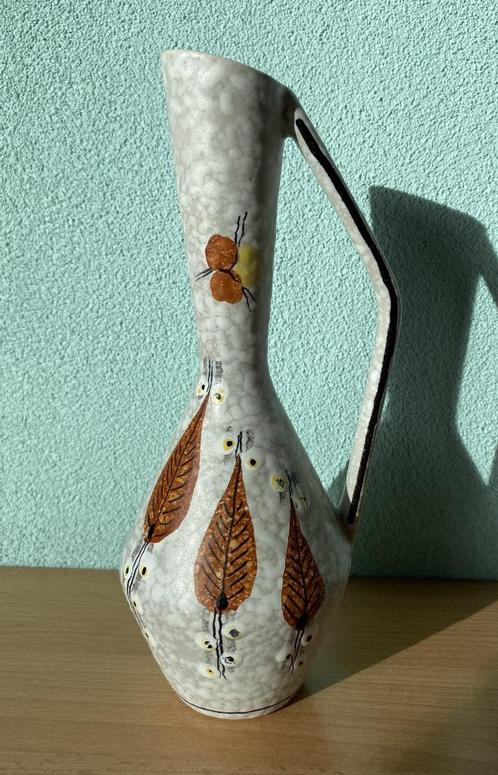 1959 1961 Vaasje hoge hals met oor TIKO Gouda Plateelfabriek, Huis en Inrichting, Woonaccessoires | Vazen, Gebruikt, Overige kleuren
