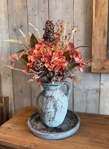 Boeket kunstbloemen nieuw beschikbaar voor biedingen