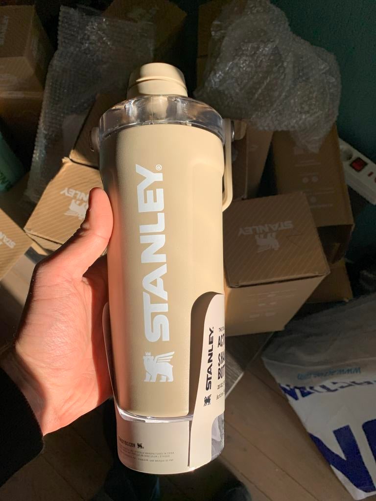 Stanley Active Shake Bottle - Nieuwstaat, Ophalen of Verzenden, Zo goed als nieuw