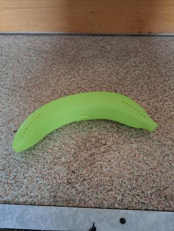 Groene Bananenhouder - Handig voor Onderweg! beschikbaar voor biedingen