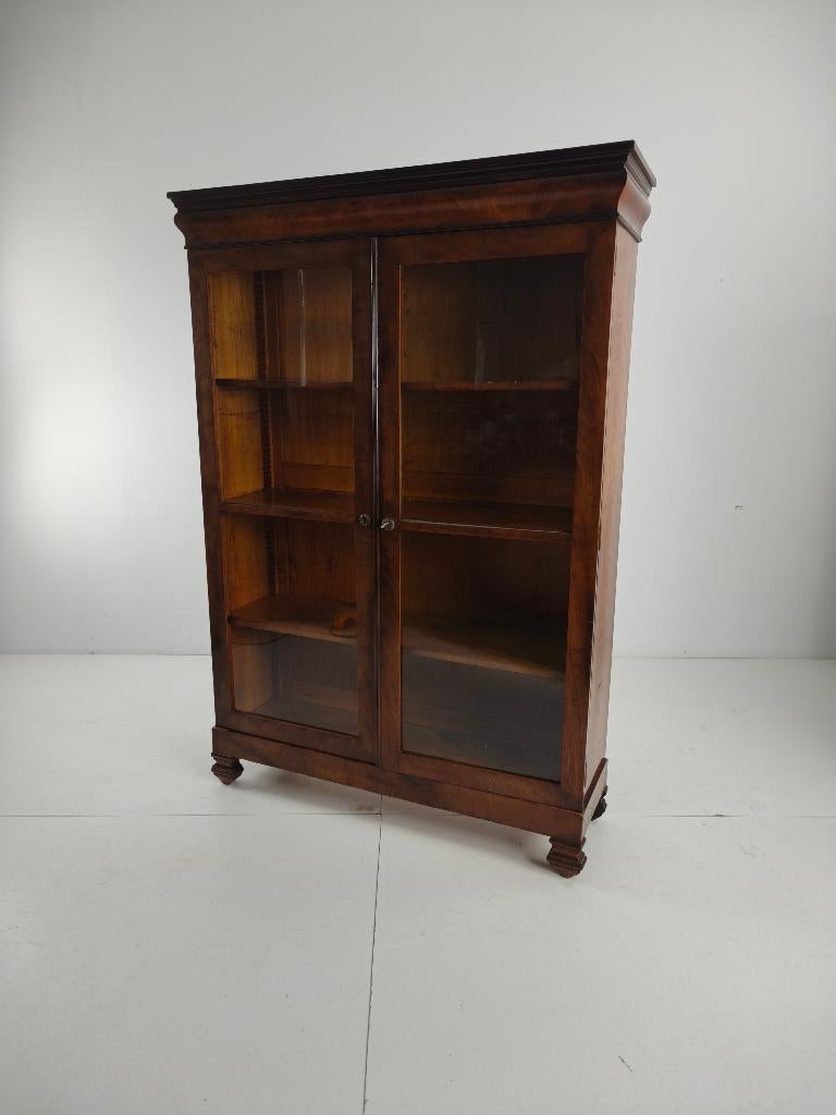 19e-eeuwse Biedermeier boekenkast – noten, origineel glas, Ophalen