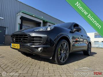 Porsche Cayenne 3.0 S E-Hybrid/CARPLAY/NAP/MARGE/FULL OPTION beschikbaar voor biedingen