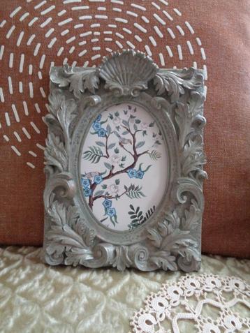 Brocante Bewerkte Fotolijst Zonder Glas ** Mimosa ** beschikbaar voor biedingen