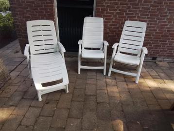 Tuinstoelen en ligbed  beschikbaar voor biedingen