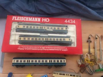 Knutselspullen ho trein  beschikbaar voor biedingen