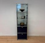 USM Haller Showcase • Steel blue • 3 glass doors and 2 flaps, Ophalen, Zo goed als nieuw, 25 tot 50 cm