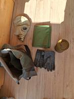 gasmasker e.a., Verzamelen, Militaria | Algemeen, Ophalen of Verzenden, Landmacht, Nederland, Overige typen