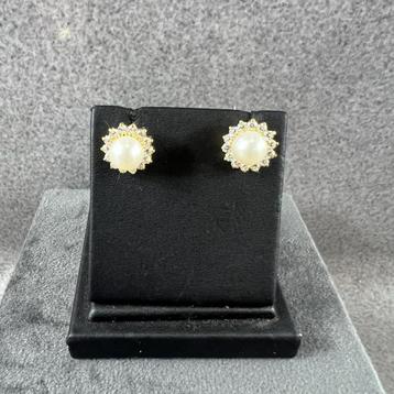 Gouden Oorbellen | 18k | 4,6g | | sterkers parel | 396006 beschikbaar voor biedingen
