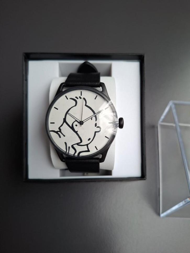 Kuifje horloge - Tintin montre, 015 327, 2018, Moulinsart, Verzamelen, Stripfiguren, Nieuw, Gebruiksvoorwerp, Kuifje, Ophalen of Verzenden