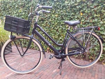 Dames transportfiets beschikbaar voor biedingen