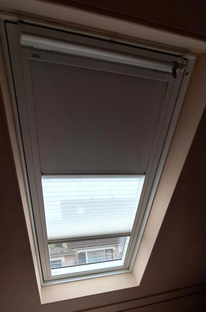 Velux dakraam duo rolgordijn GGU MK08, Huis en Inrichting, Stoffering | Gordijnen en Lamellen, Zo goed als nieuw, 50 tot 100 cm