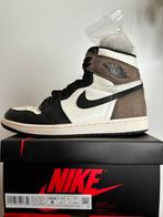 Air Jordan 1 Retro High Dark Mocha 555088-105 US 8 EU 41, Kleding | Heren, Schoenen, Bruin, Nike, Ophalen of Verzenden, Sneakers of Gympen