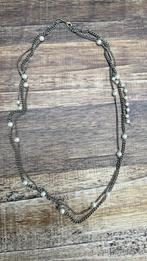Goudkleurige ketting met witte kralen, Sieraden, Tassen en Uiterlijk, Ophalen of Verzenden, Gebruikt, Goud, Overige materialen