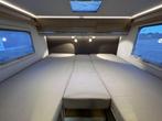 Adria Matrix 670SL Euro 6, Lengtebedden, Hefbed, Zonnepaneel, Caravans en Kamperen, Ringverwarming, Bedrijf, Luifel, Adria