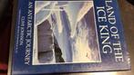 Land of the ICE King clive johnson, Ophalen of Verzenden, Zo goed als nieuw