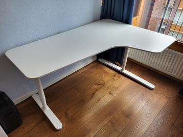 IKEA BEKANT hoekbureau rechts beschikbaar voor biedingen