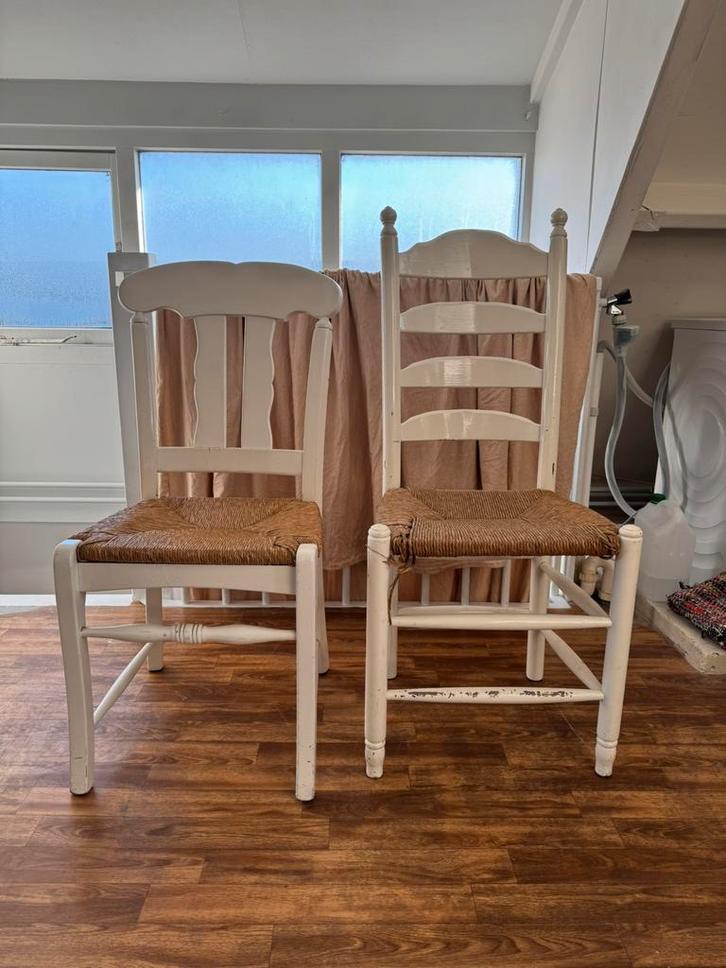 Rieten eetkamertafel stoelen - gratis, Huis en Inrichting, Stoelen, Zo goed als nieuw, Bruin, Ophalen