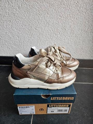 Mooie leren goudkleurige Little David sneakers maat 30 beschikbaar voor biedingen