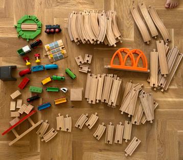 Leuke treinset van Ikea met brio locomotief beschikbaar voor biedingen